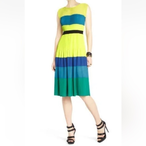 BCBGMAXAZRIA KASSANDRA PLEATED COLOR-BLOCKED DRESS NIQ6U633 SIZE XXS - Picture 3 of 9